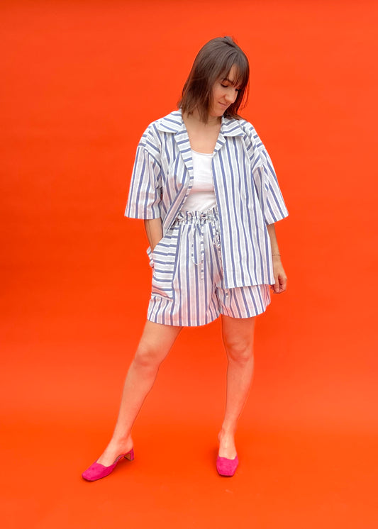 Short loose à rayures bleu